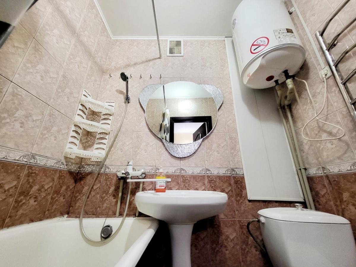 Квартира В Центрі Драгоманова 64,Поряд Центр Міста, Поля,Шпиталь, Швидка На Антоновича, 16Лікарня Dnipro Eksteriør billede